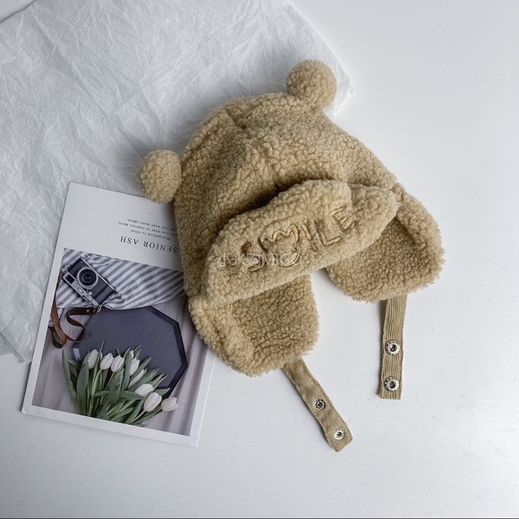 Super cute hats🐻 - Picture 3 of 4